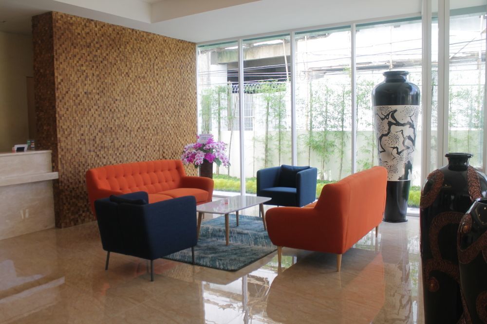 Grand Orchid Hotel Yogyakarta Maguwo Екстериор снимка