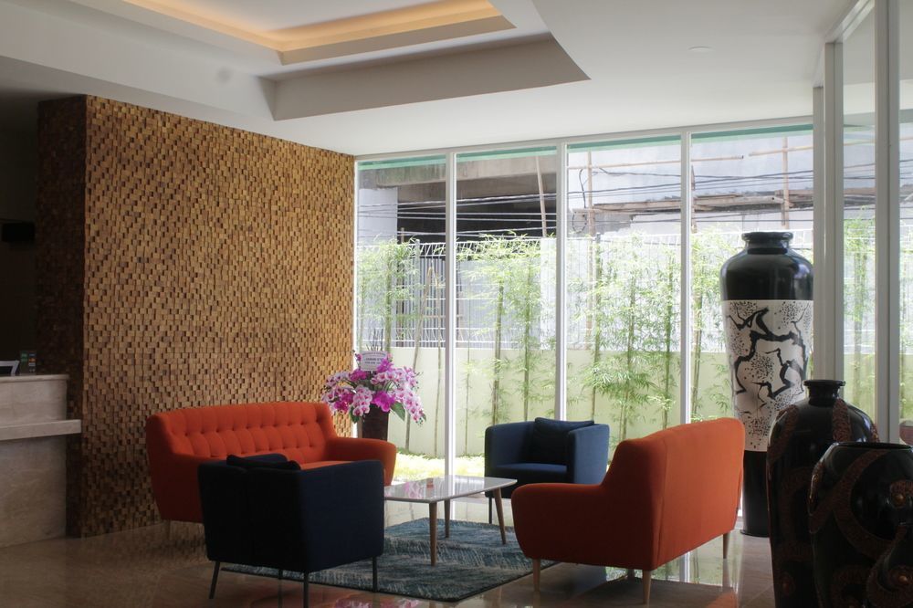 Grand Orchid Hotel Yogyakarta Maguwo Екстериор снимка